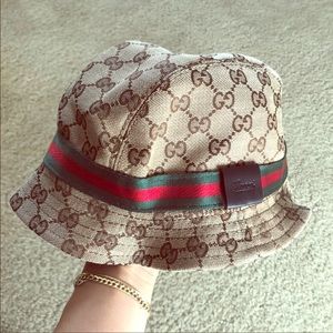 Kids small size Gucci hat.... never been worn